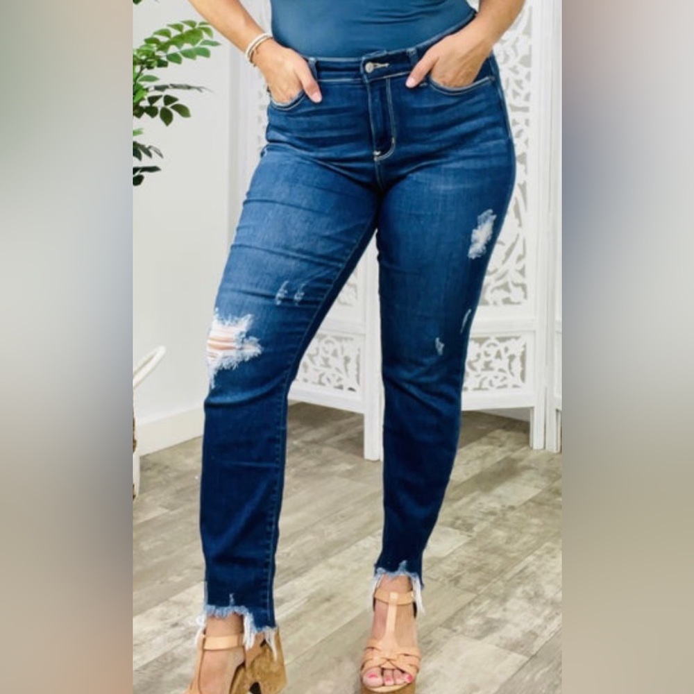 NWT Judy Blue Slim Fit Jeans